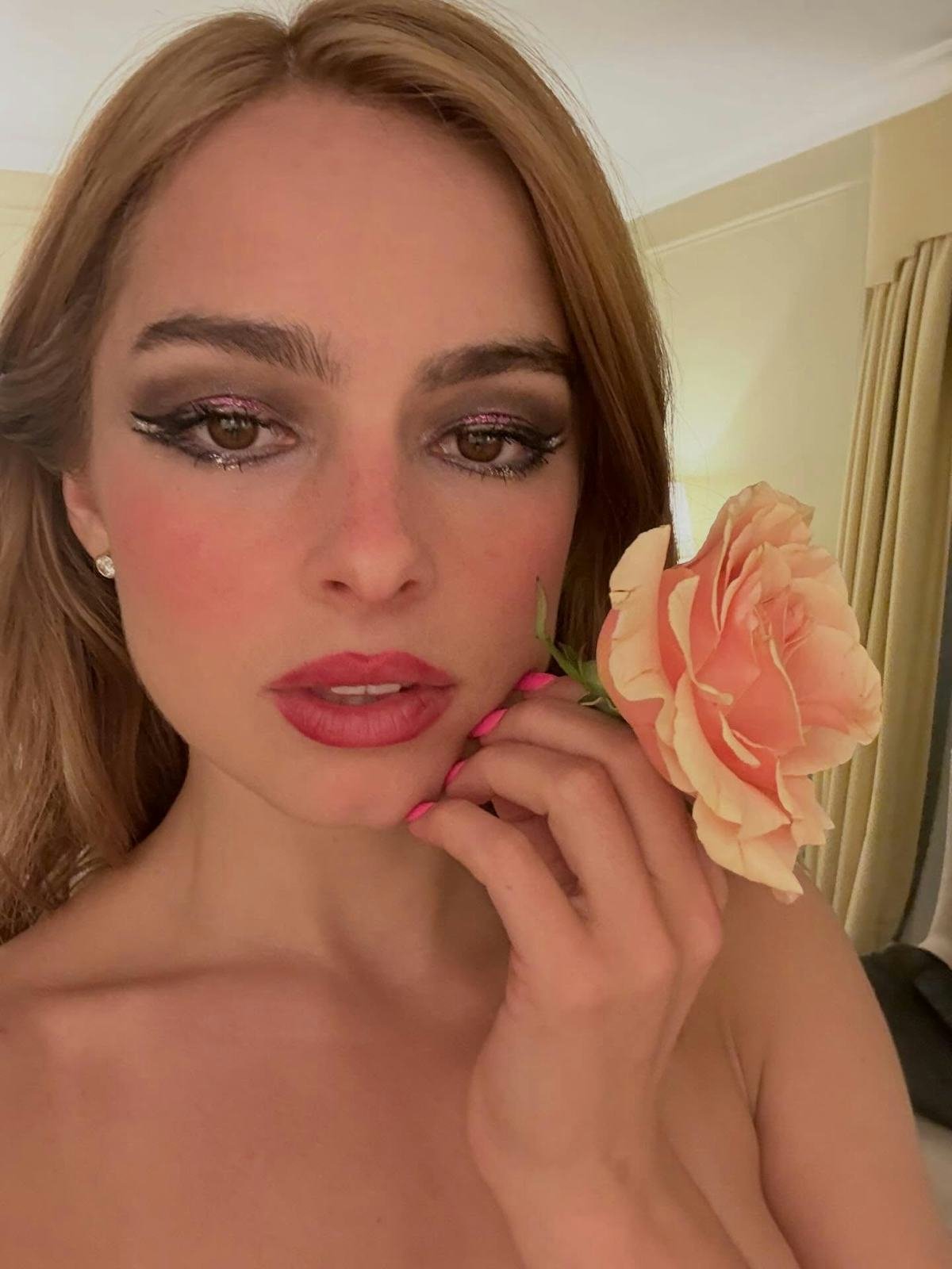Addison Rae Is Back To Blonde — And It's So Shiny & Vibrant