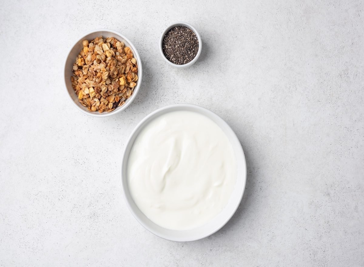 5 Bedtime Snacks That Support Fat Loss & Metabolism After 55