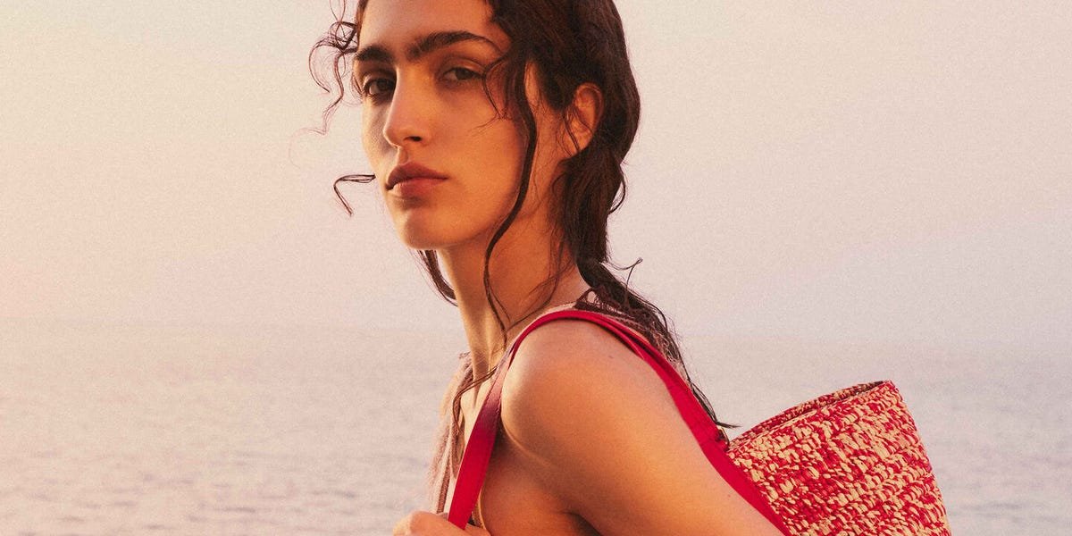 Hitting the Beach? Don’t Forget to Pack These Beauty Essentials