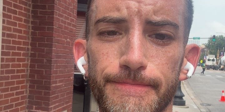 I Tried the Viral ‘Aquaphor Hack’ to Keep Sweat Out of My Eyes on Hot Runs. It Worked—With a Catch